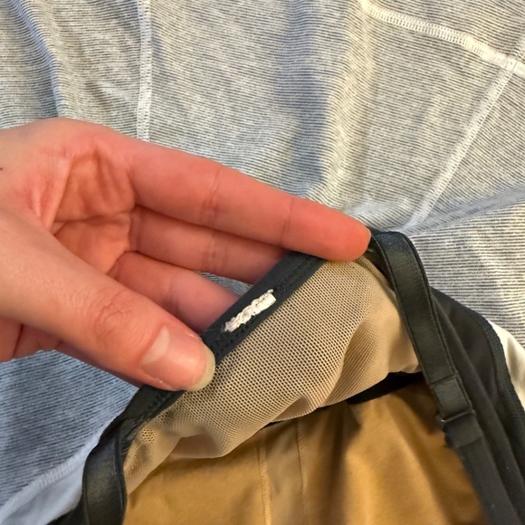 Lululemon retro-style sleeveless workout top - Picture 8 of 8